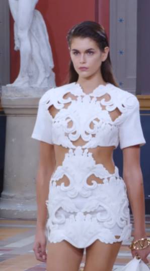 Photo source: instagram (@maisonvalentino)