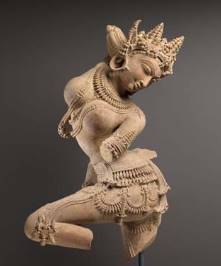 Celestialdancer(Devata),Mid-11thCentury,Sandstone. Courtesy the MetropolitanMuseumofArt.