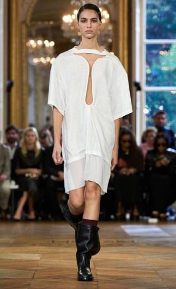 Photo source: instagram (@victoriabeckham)