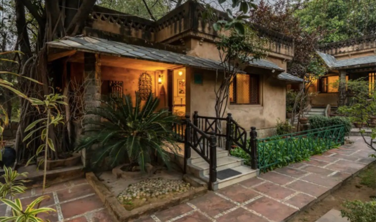 Mandi Hills - Peaceful Farm Stay (with pool)