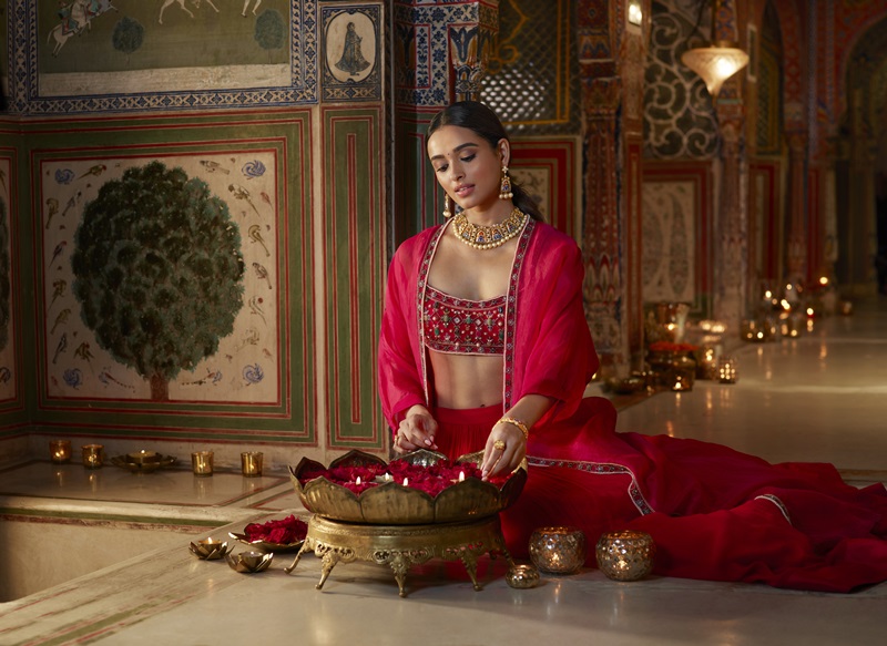 Tanishq unveils its festive collection ‘Alekhya’