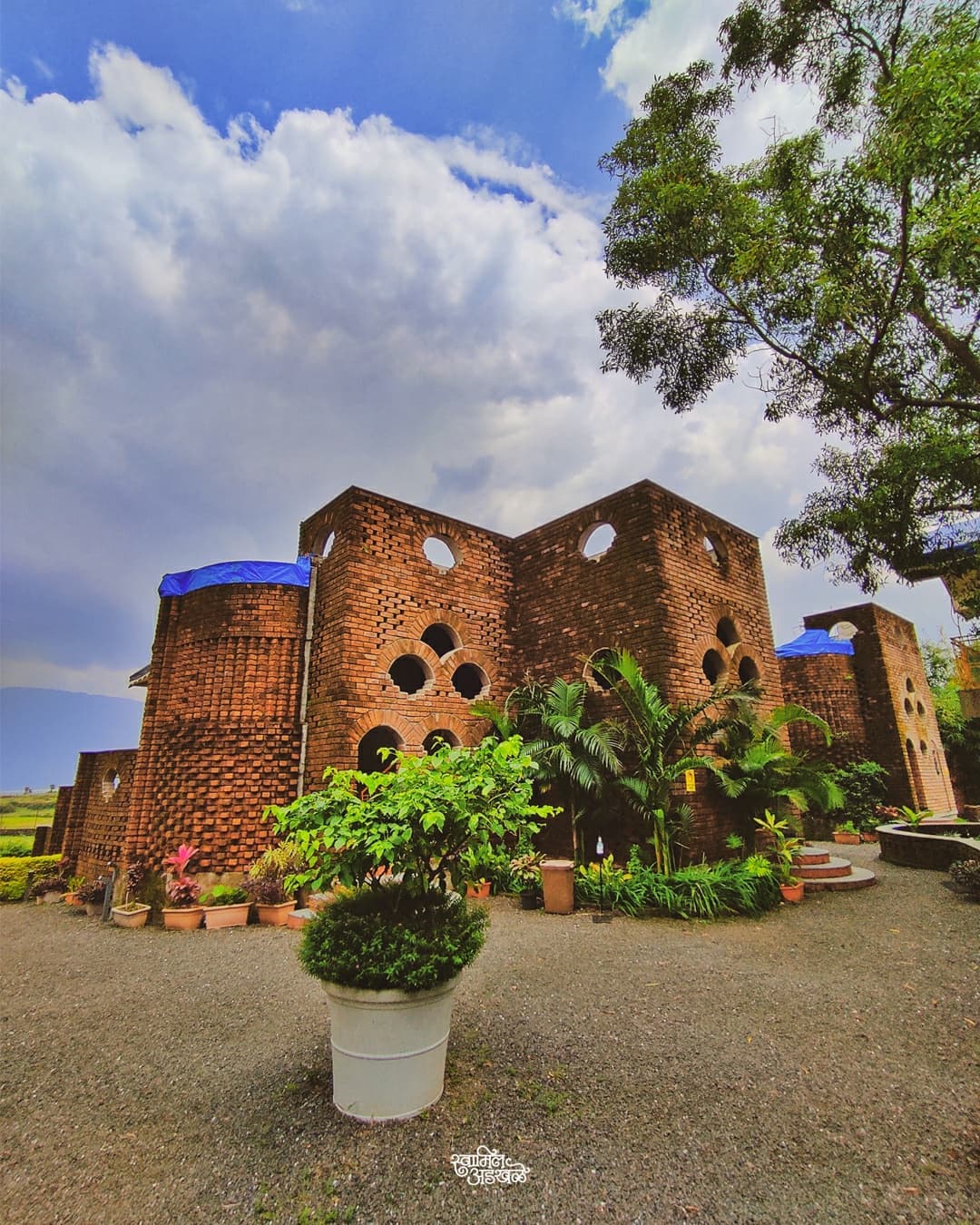 sajbythelake/Instagram