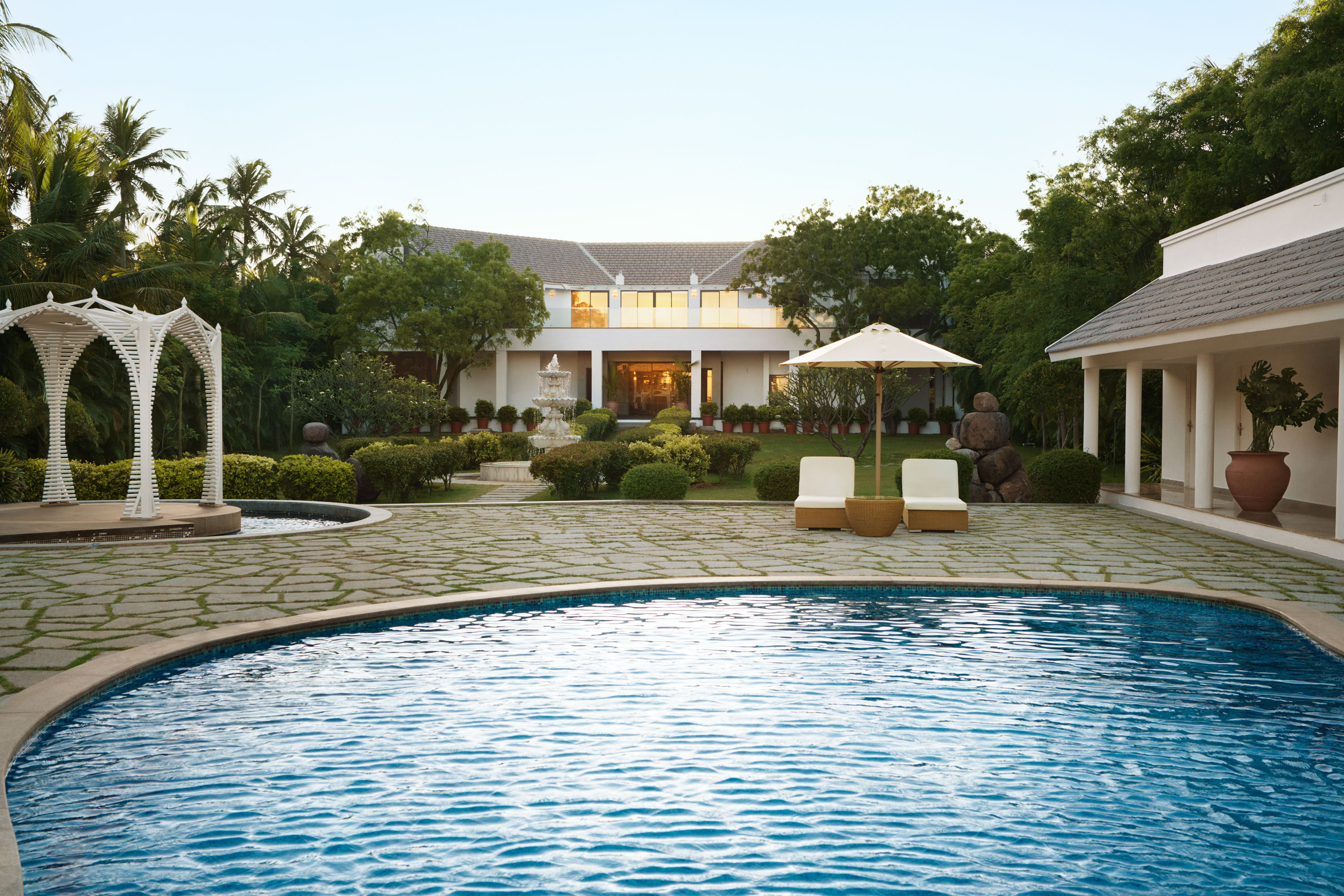 Live Like Janhvi - Icons - Airbnb