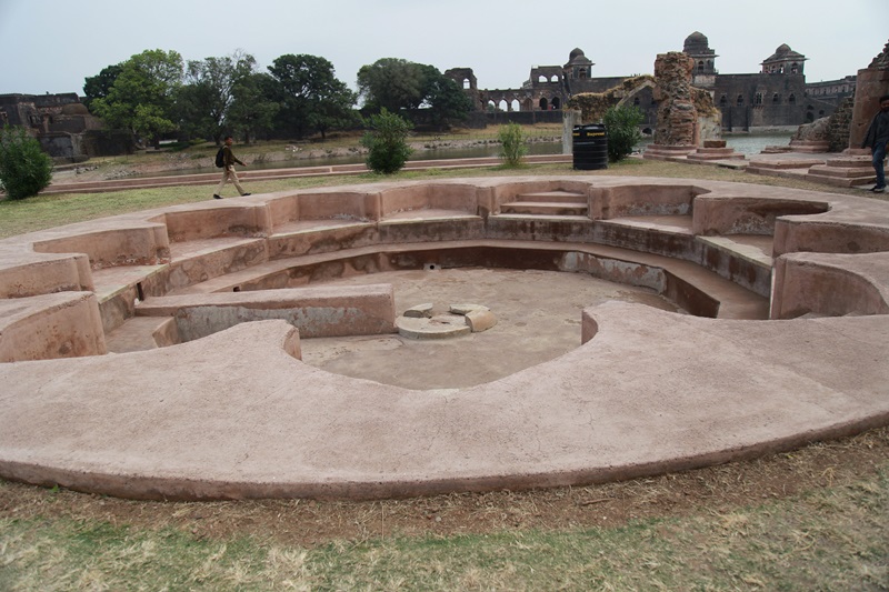 A love letter to the abandoned