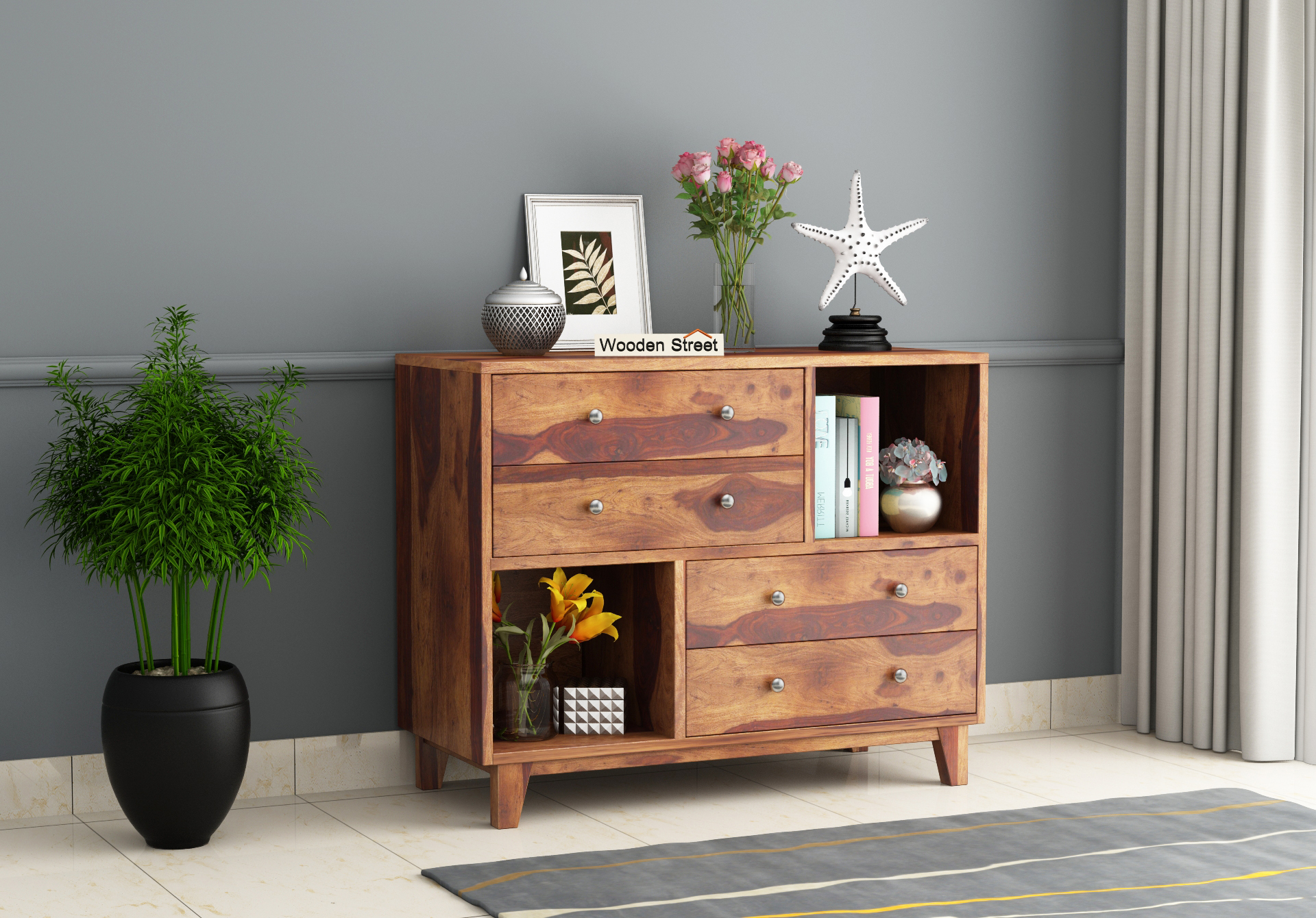 CONSOLING THE DÉCOR