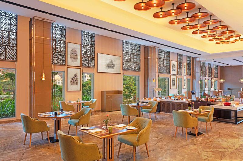 The Amber Kitchen - DoubleTree by Hilton