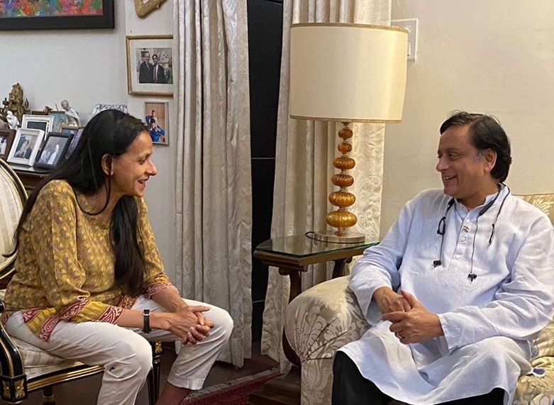 (Photo: shashitharoor/Instagram)