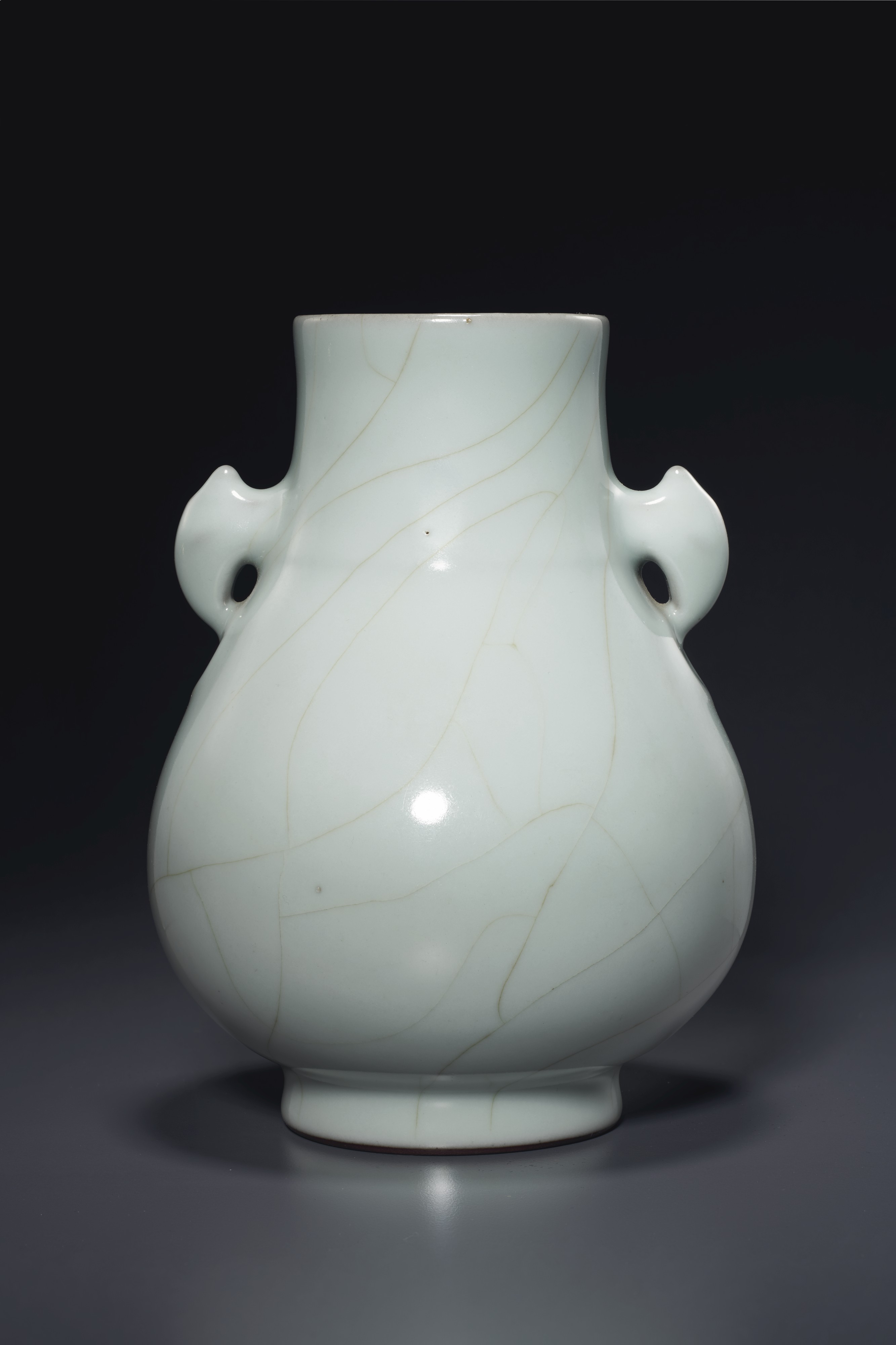 A GUAN TYPE HU FORM VASE