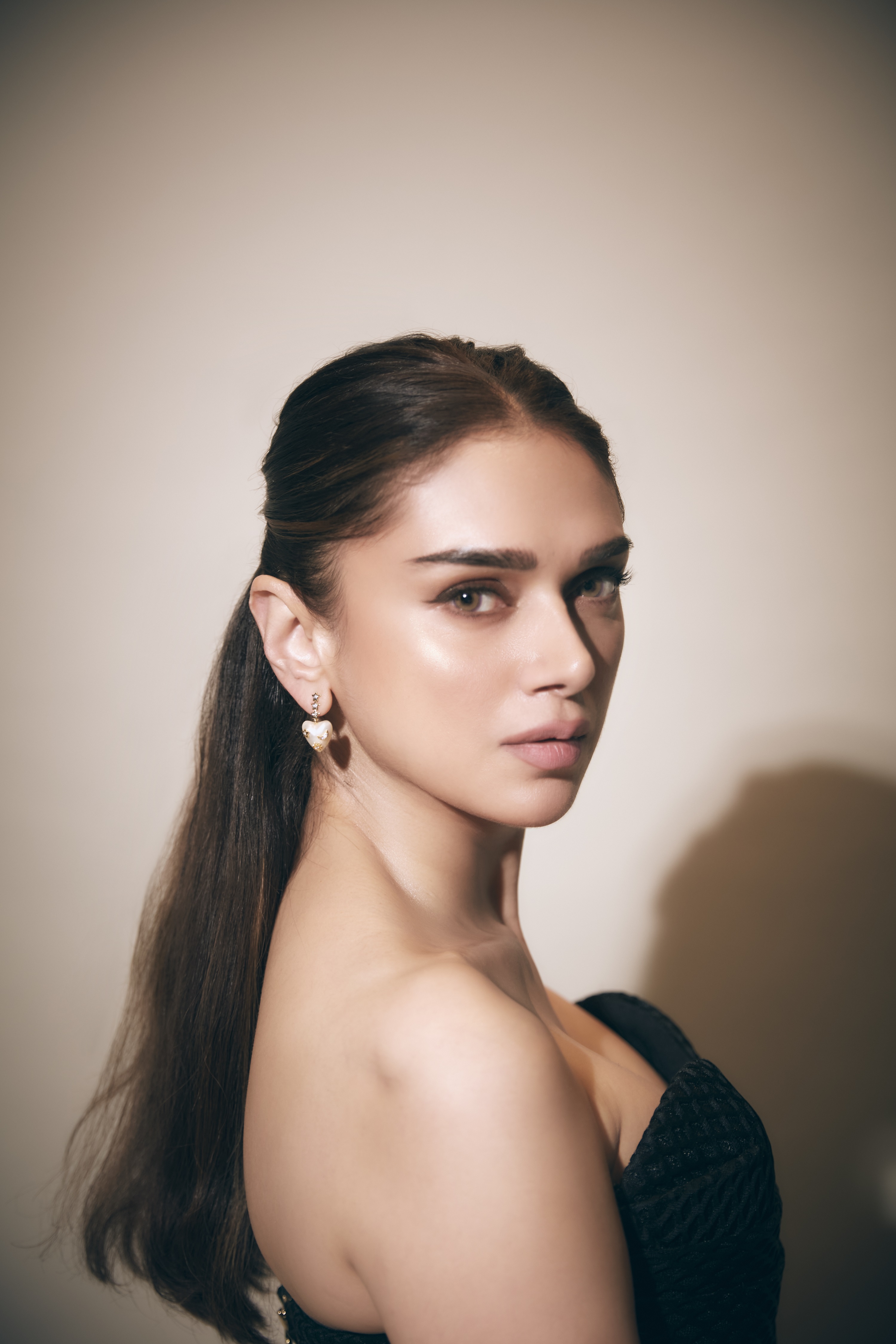 Aditi Rao Hydari_L'Oréal Paris X Cannes 2023