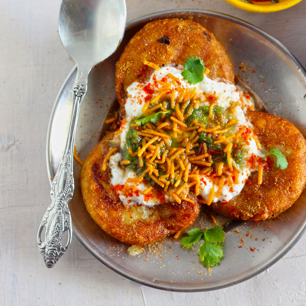 Aloo tikki chaat 