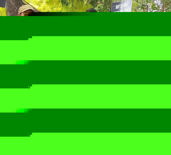 Amjor Chandran with volunteers