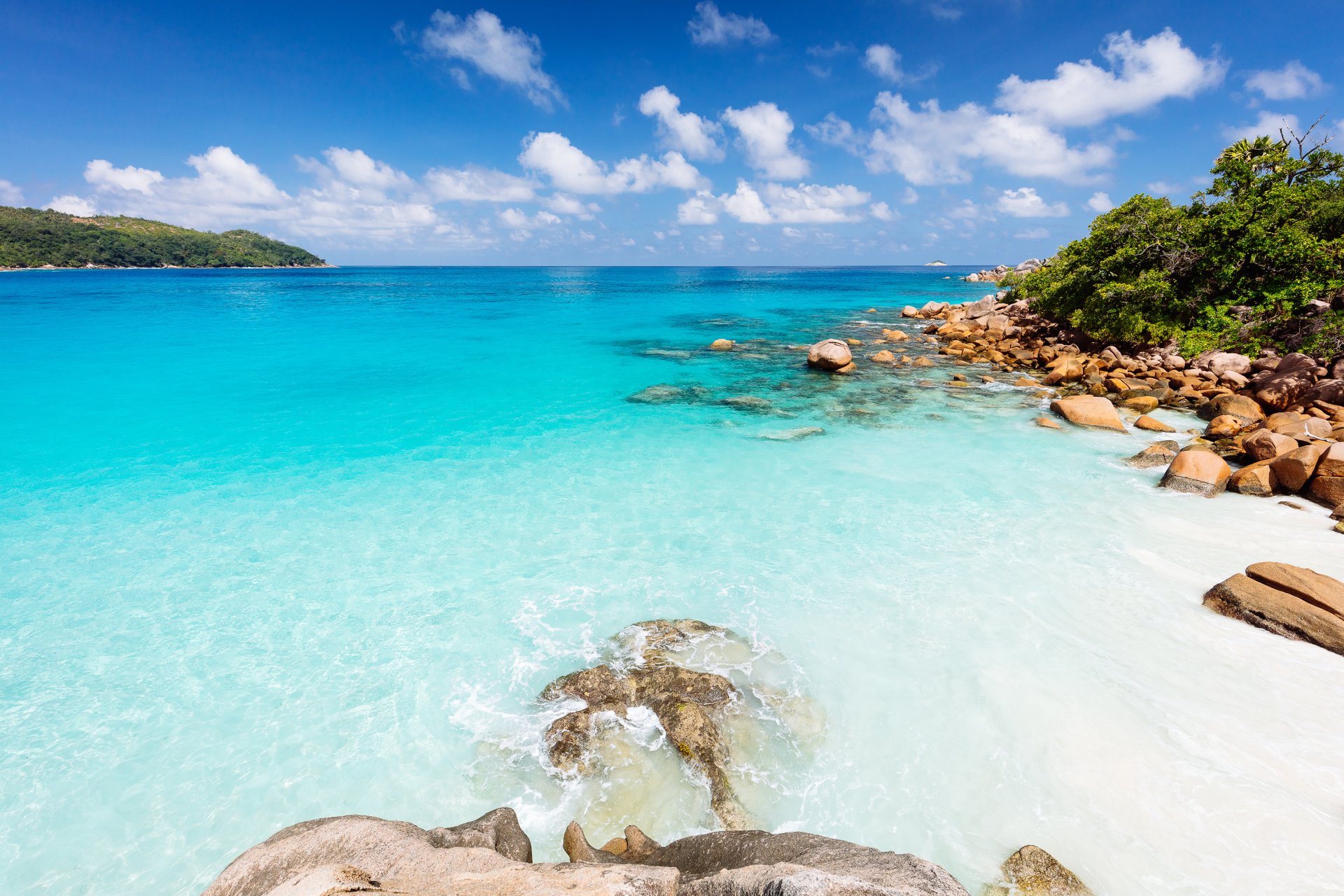 Anse Lazio, Praslin - Image courtesy of Torsten Dickmann - STB (1)