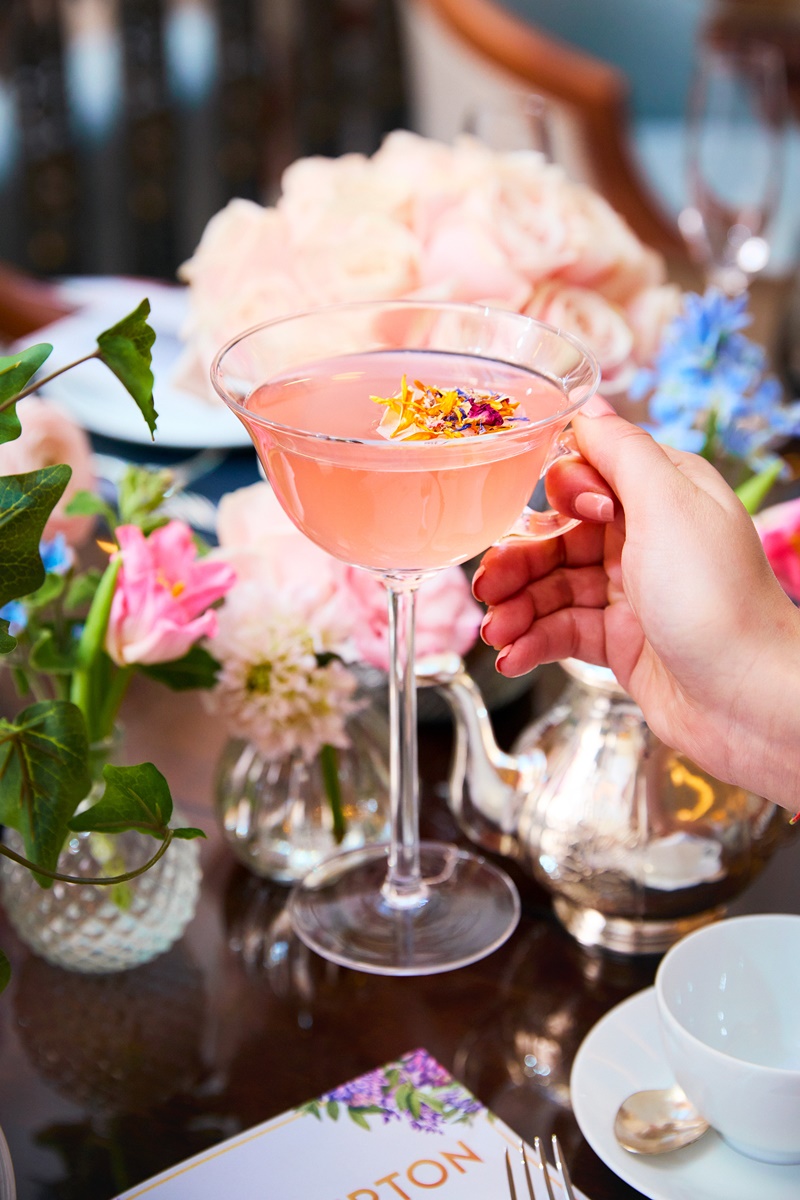 Bridgerton Tea at The Lanesborough.