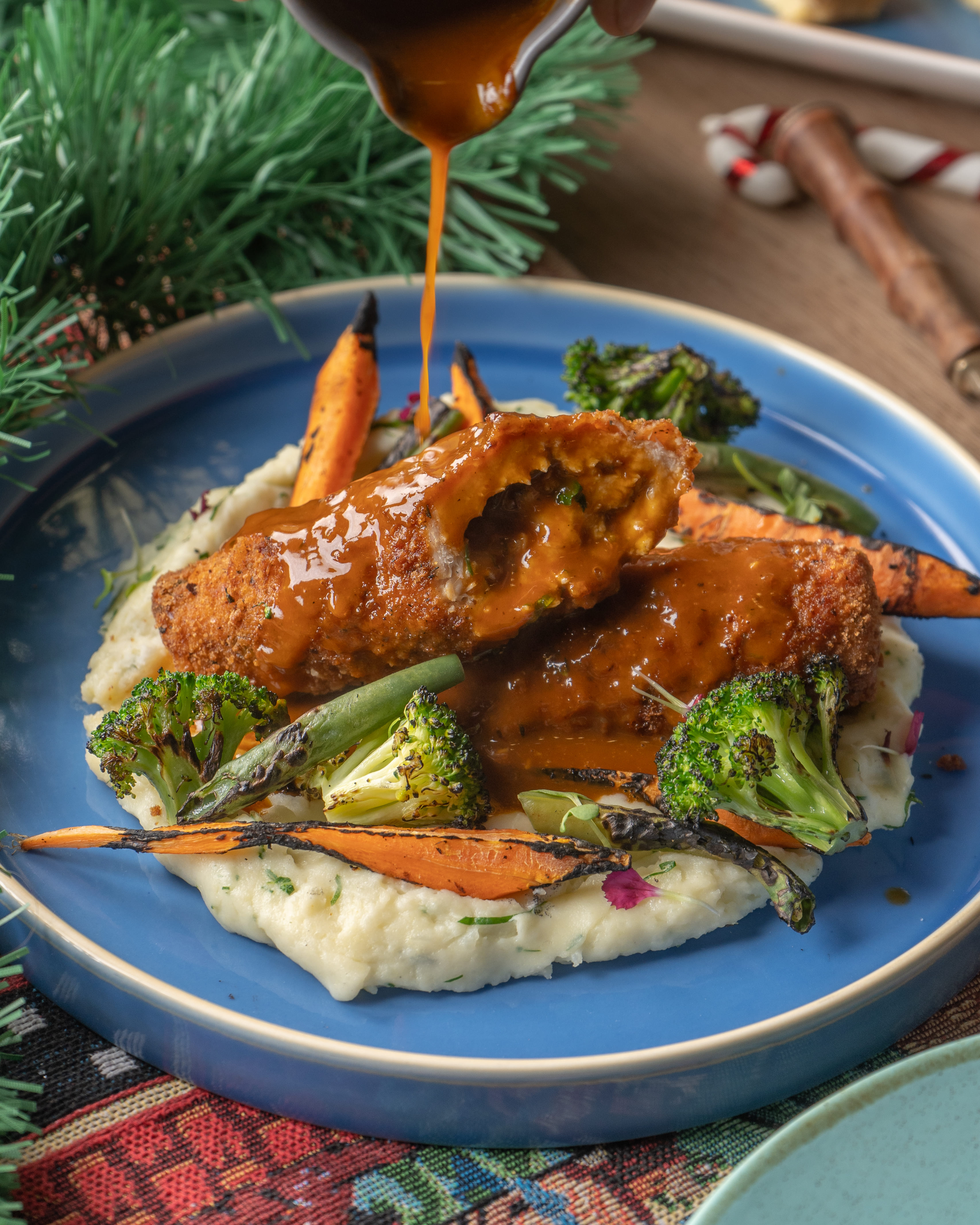 Make your way to Loci and Toot for A Christmas Feast that’s Hard to Miss 