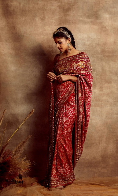 Shantanu and Nikhil showcased their collection 'The Declaration 2034'. 