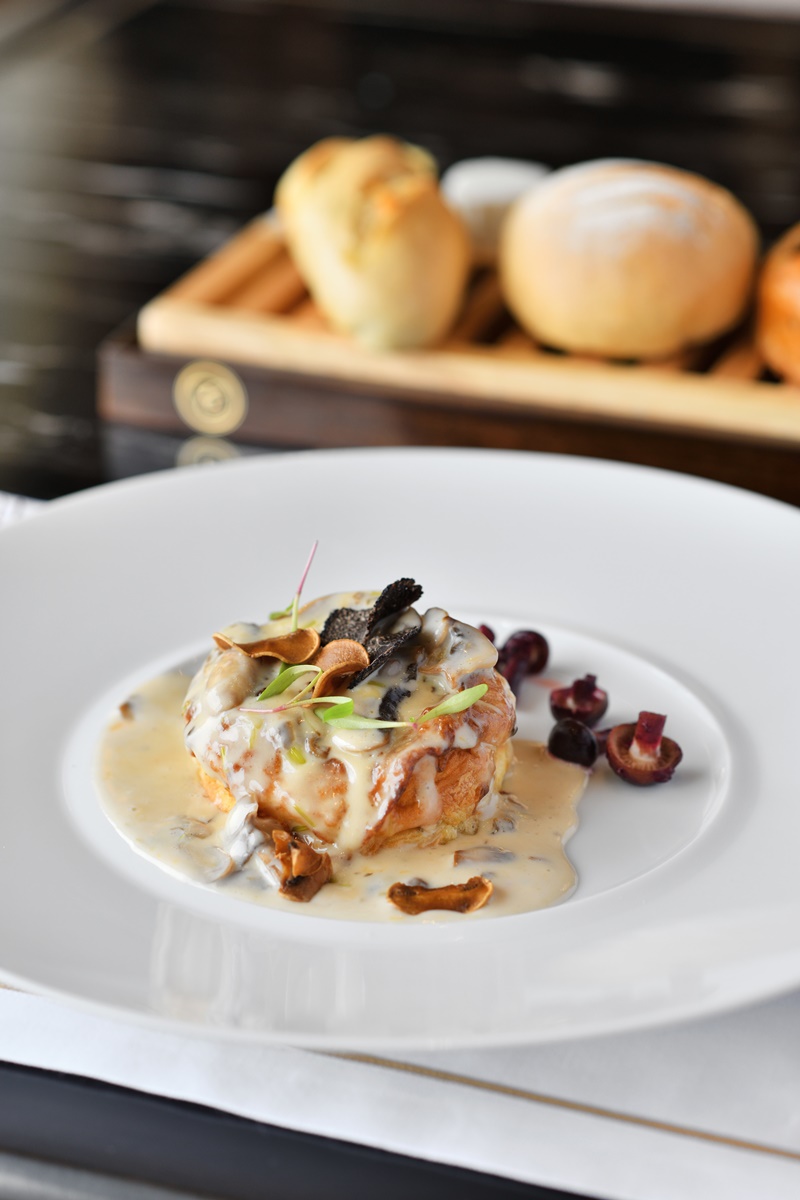 Double Baked Cheddar Cheese Souffle, Melted Leek, Button Mushroom & Truffle