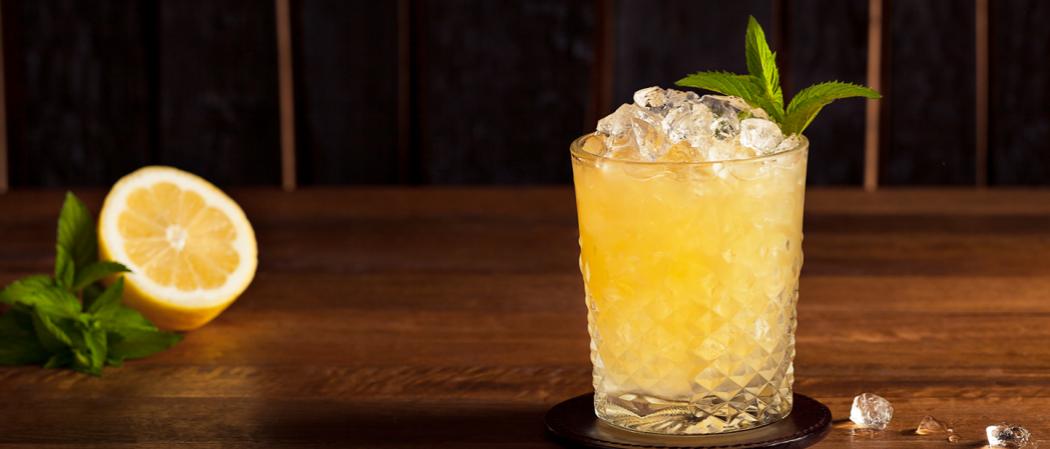 Double Oak Whiskey Smash