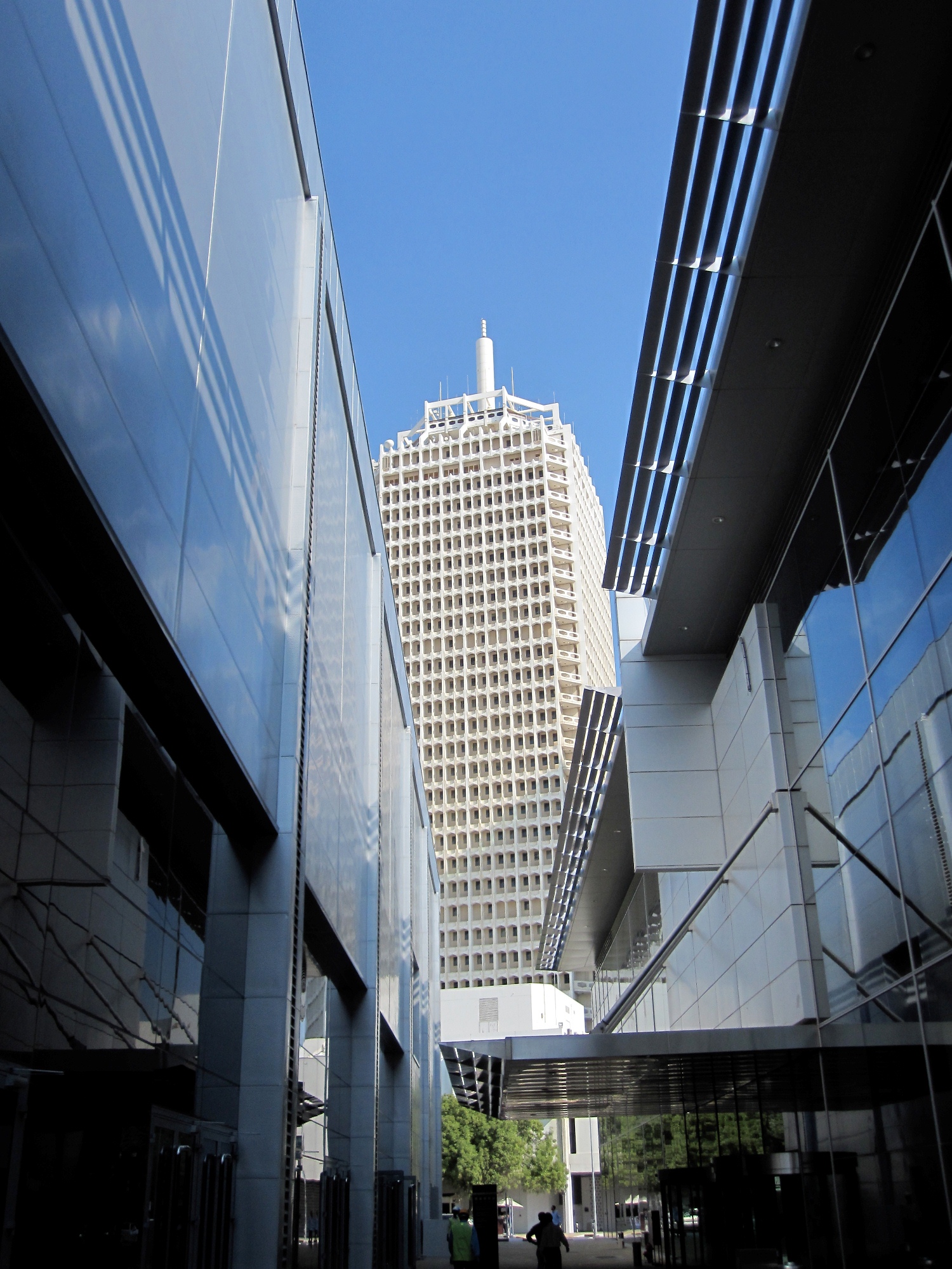 Dubai World Trade Centre – Sheikh Rashid Tower