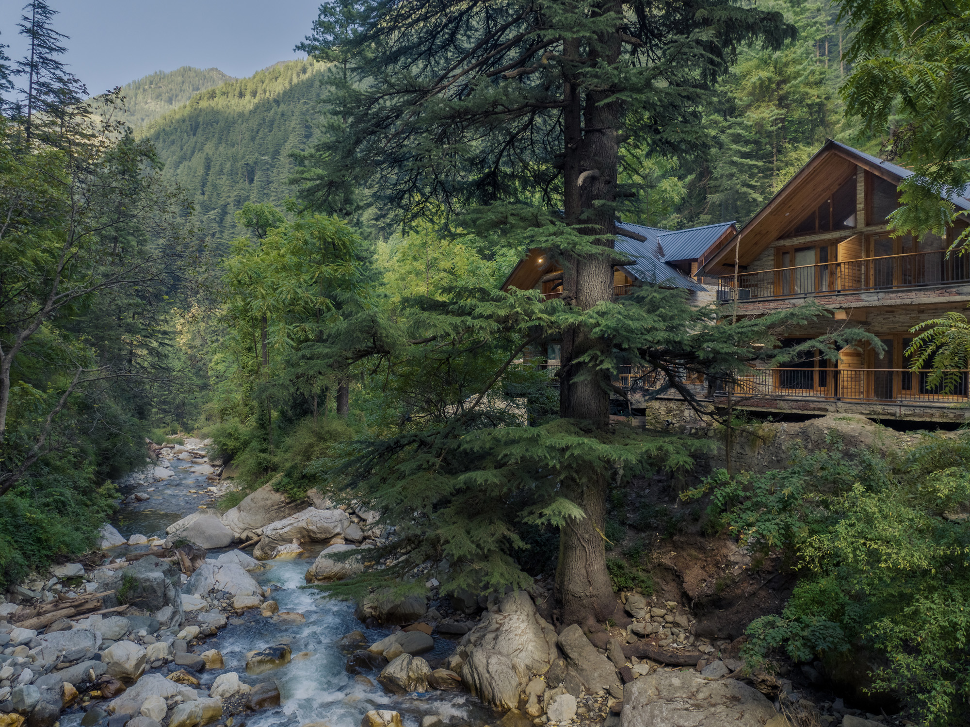 Embrace the enchanting Jibhi Waterfall