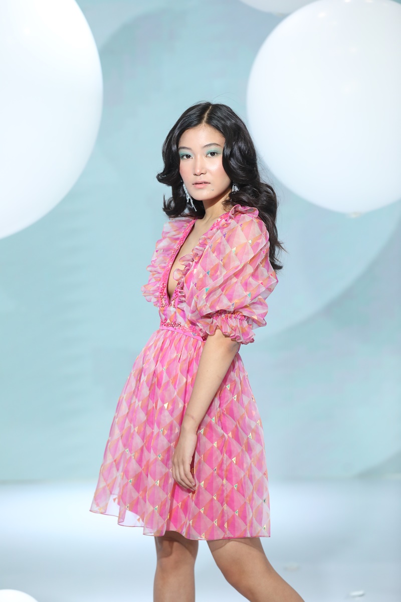 FDCI X LFW - Lakme Salon presents Pankaj & Nidhi (1)