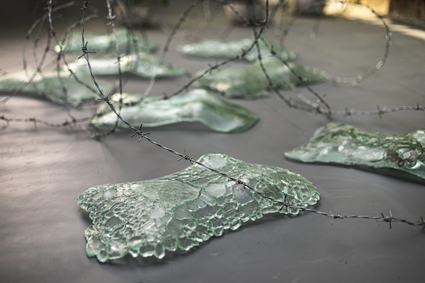 Hemi Bawa , Nowhere to go , Lockdown series ,Torsos in fused glass, recycled crushed glass, Installation , 2020