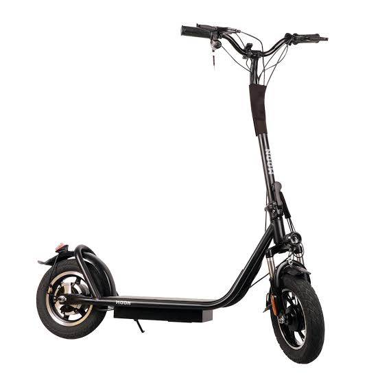  Ride into the holiday season with the Arctic Fox Moon E-Kick scooter