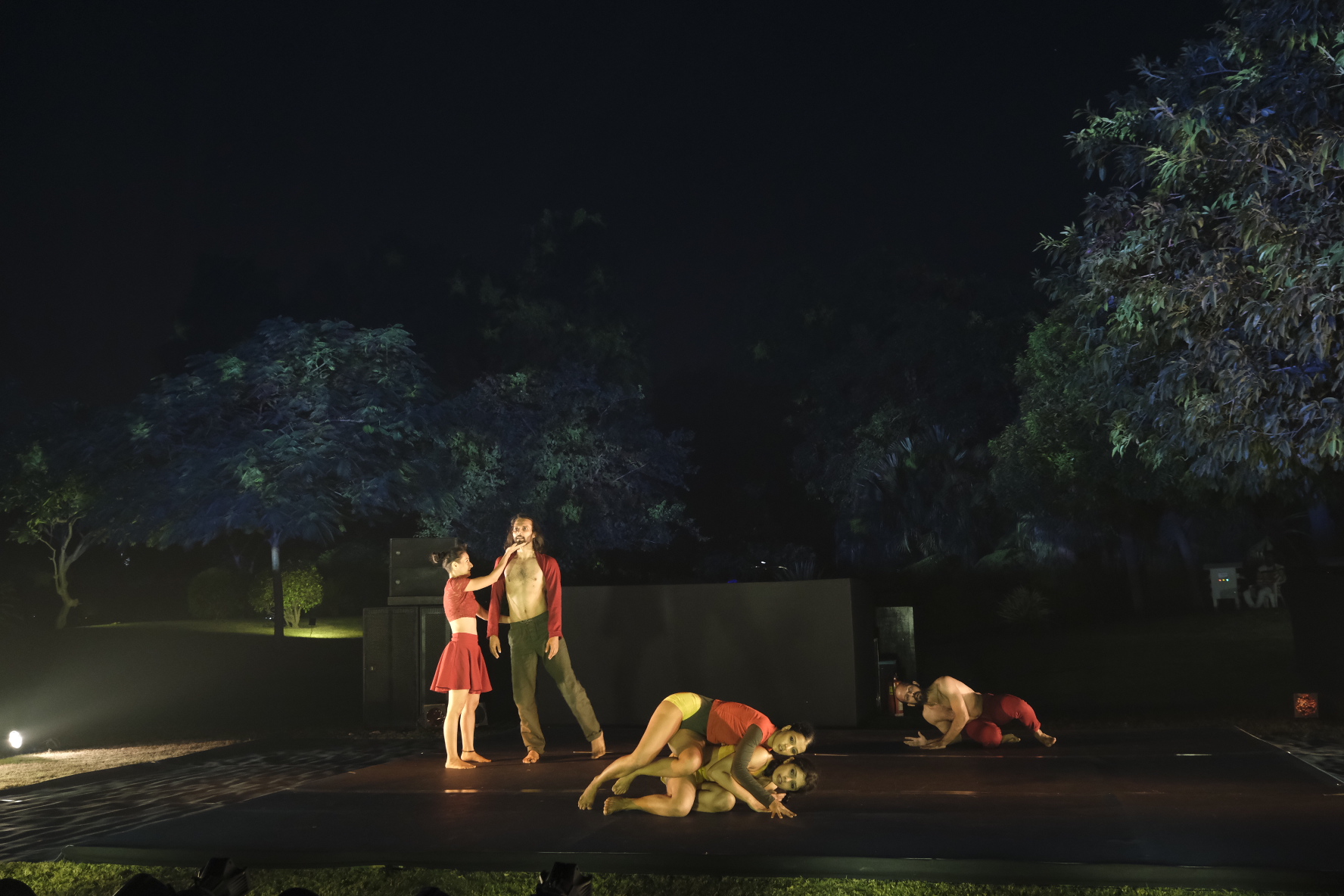 Indian contemporary Dance showcase by Diya Naidu at the Grand Finale of Swiss It! 