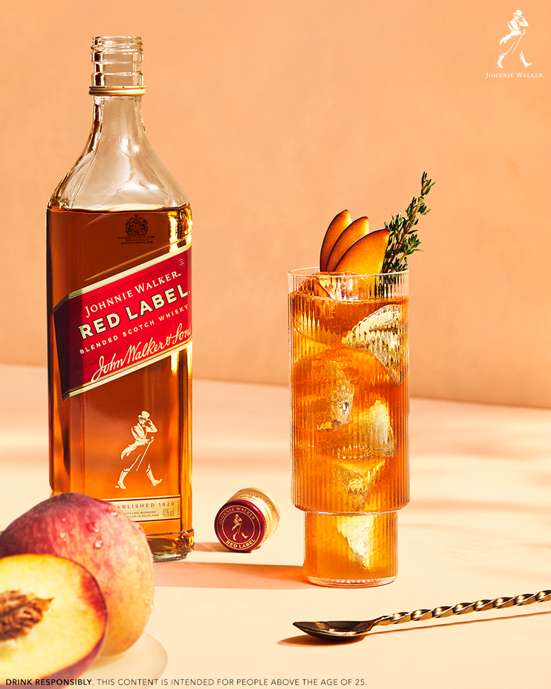 JOHNNIE WALKER PEACH HIGHBALL