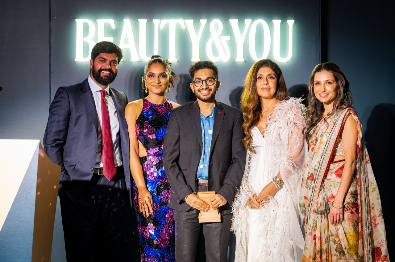 L-R Anchit, Deepica, Rahul Shah (Founder of YAAN MAN, Anaita, Shana