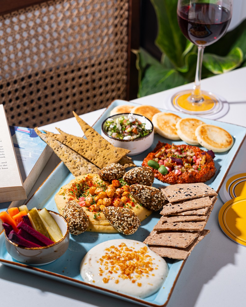 Mumbai’s Newest Instagrammable Spot BOHOBA Presents an Eclectic Mix of Gourmet Comfort Food and Hand Crafted Cocktails 