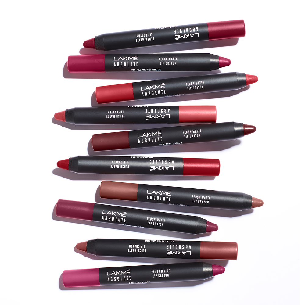 Lakmé Absolute Plush Matte Lip Crayon. img