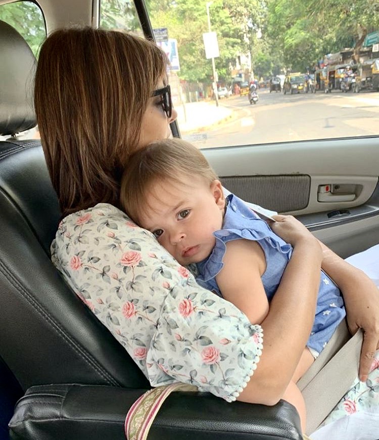 Lisa Ray's daughter in Born