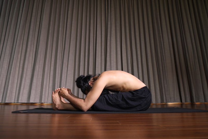 Paschimottanasana 