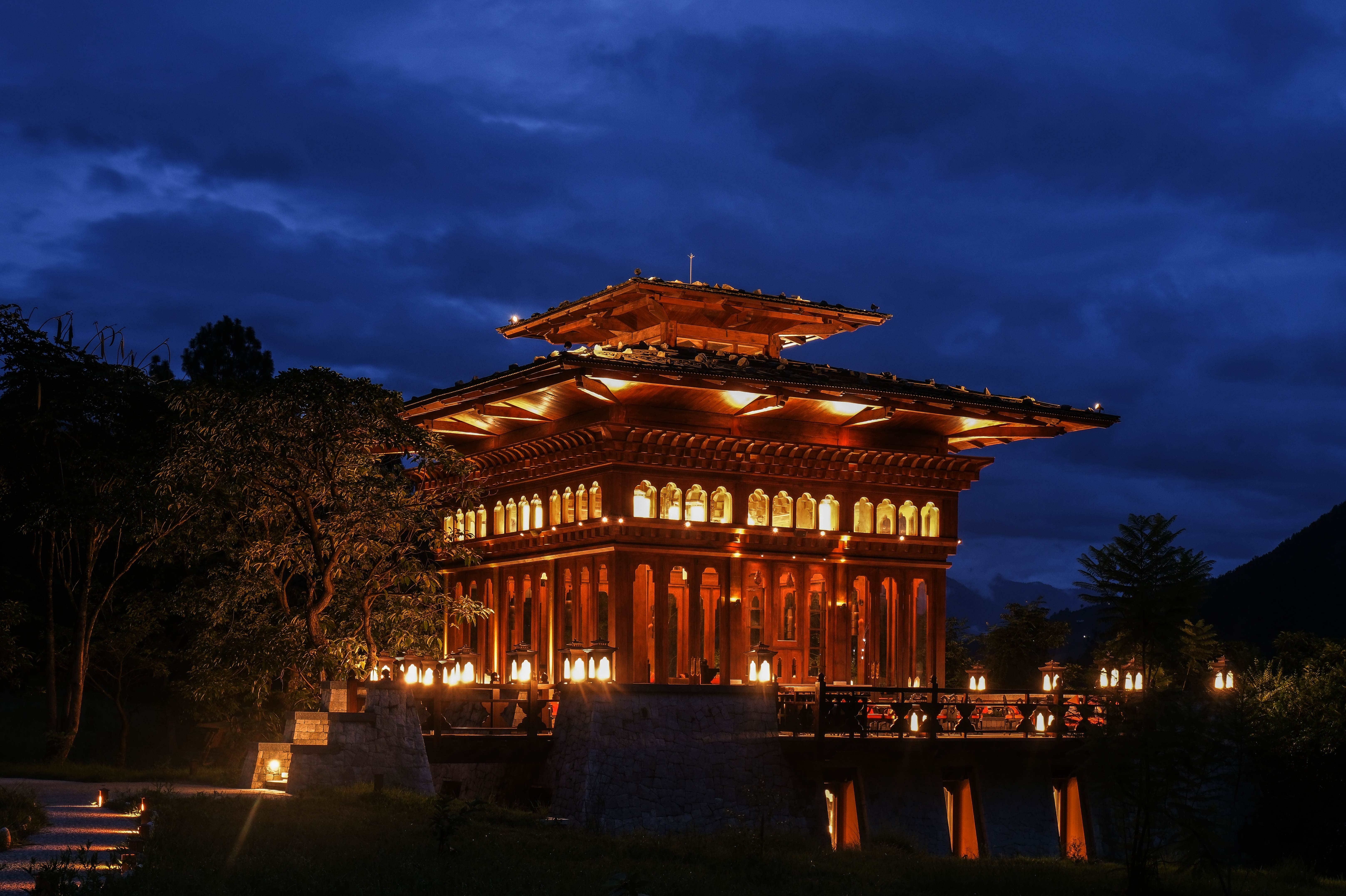 Pemako Punakha - Five Nectar Bar at dawn