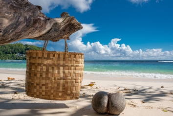 Beach Picnic: Photo by Christophe Michel Denousse