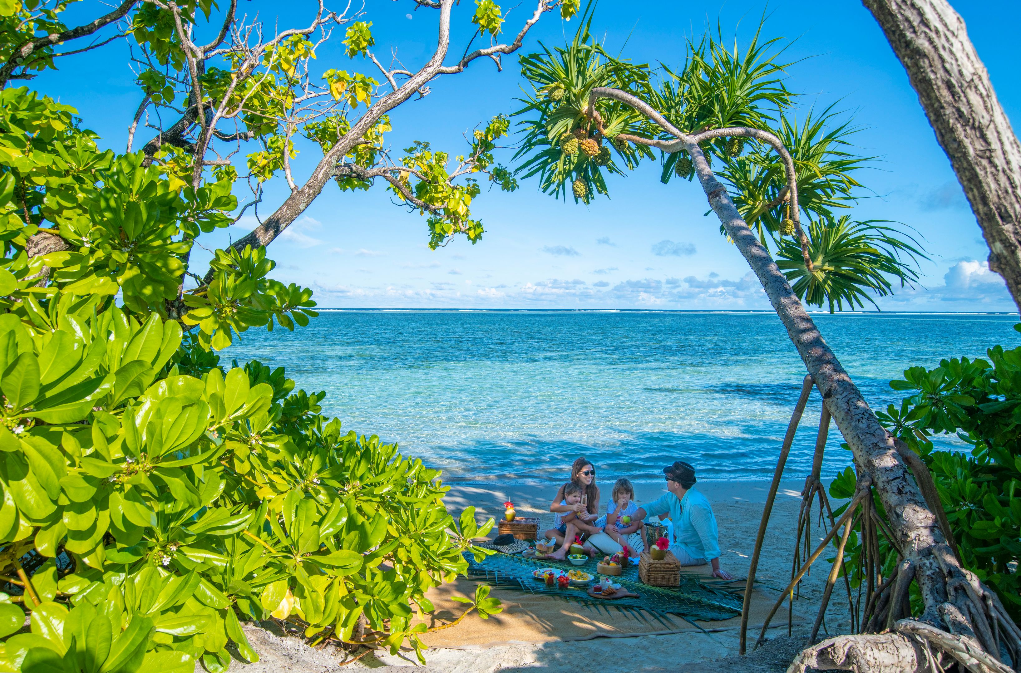 Picnic, The Residence by Cenizaro