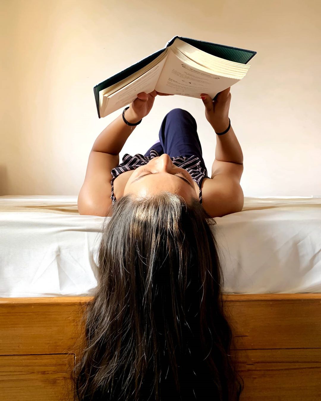 Pooja Singh- @a.book.by.the.window