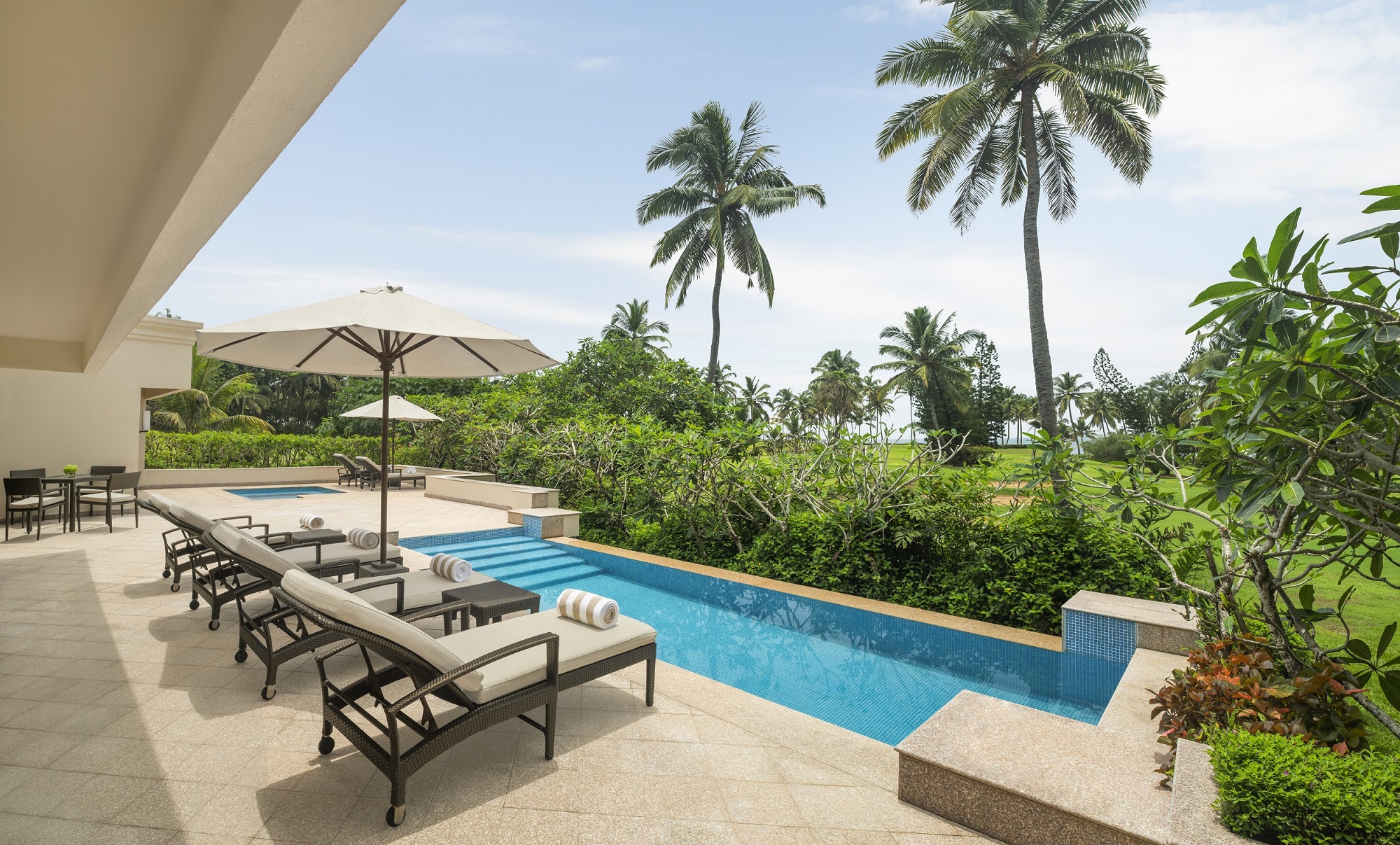 Presidential Villa Plunge Pool1