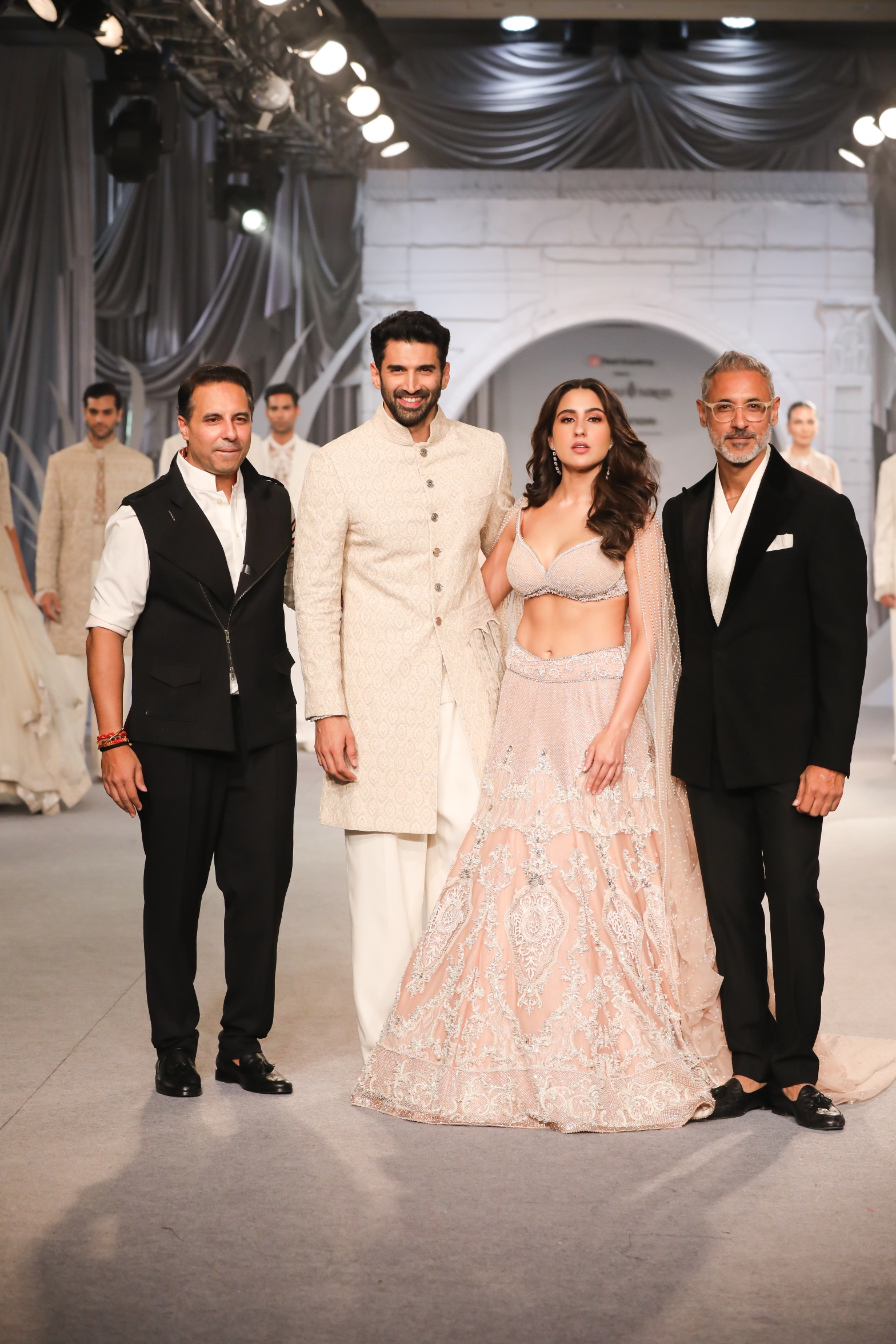 Sara Ali Khan and Aditya Roy Kapur with designer Shantnu & Nikhil at FDCI Hyundai India Couture Week 