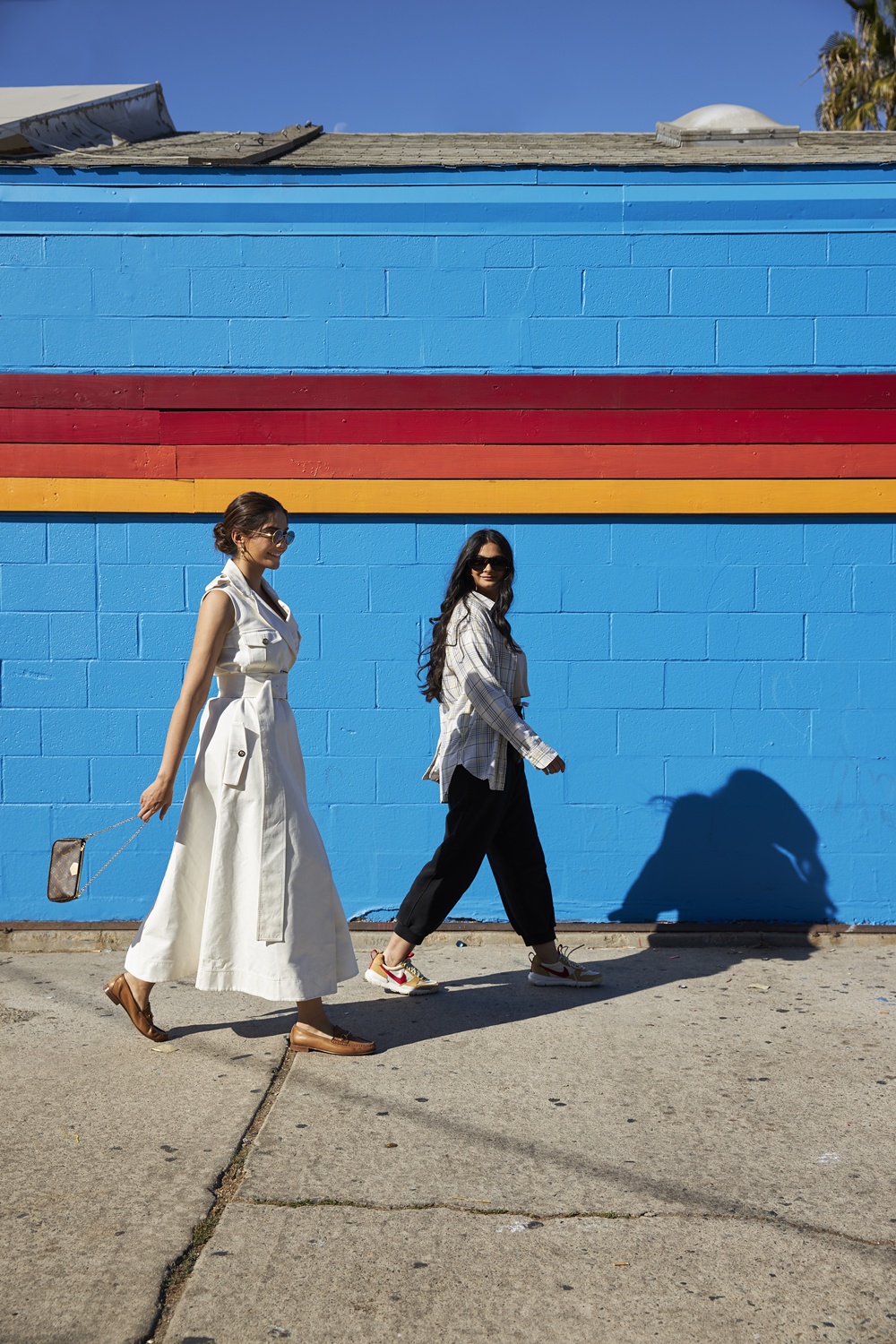 Sonam & Rhea Kapoor in LA (Abbot Kinney, Venice)