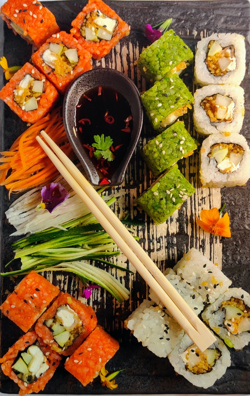 Tri-Color Sushi Platter