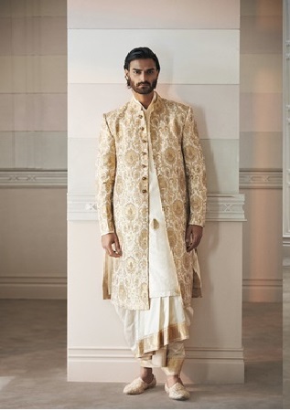 Tarun Tahiliani's  SS'21 Timeless Collection.