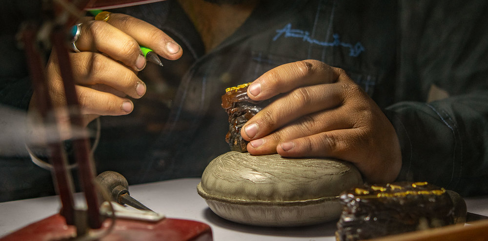 The Art of Handcrafting Jadau Jewellery