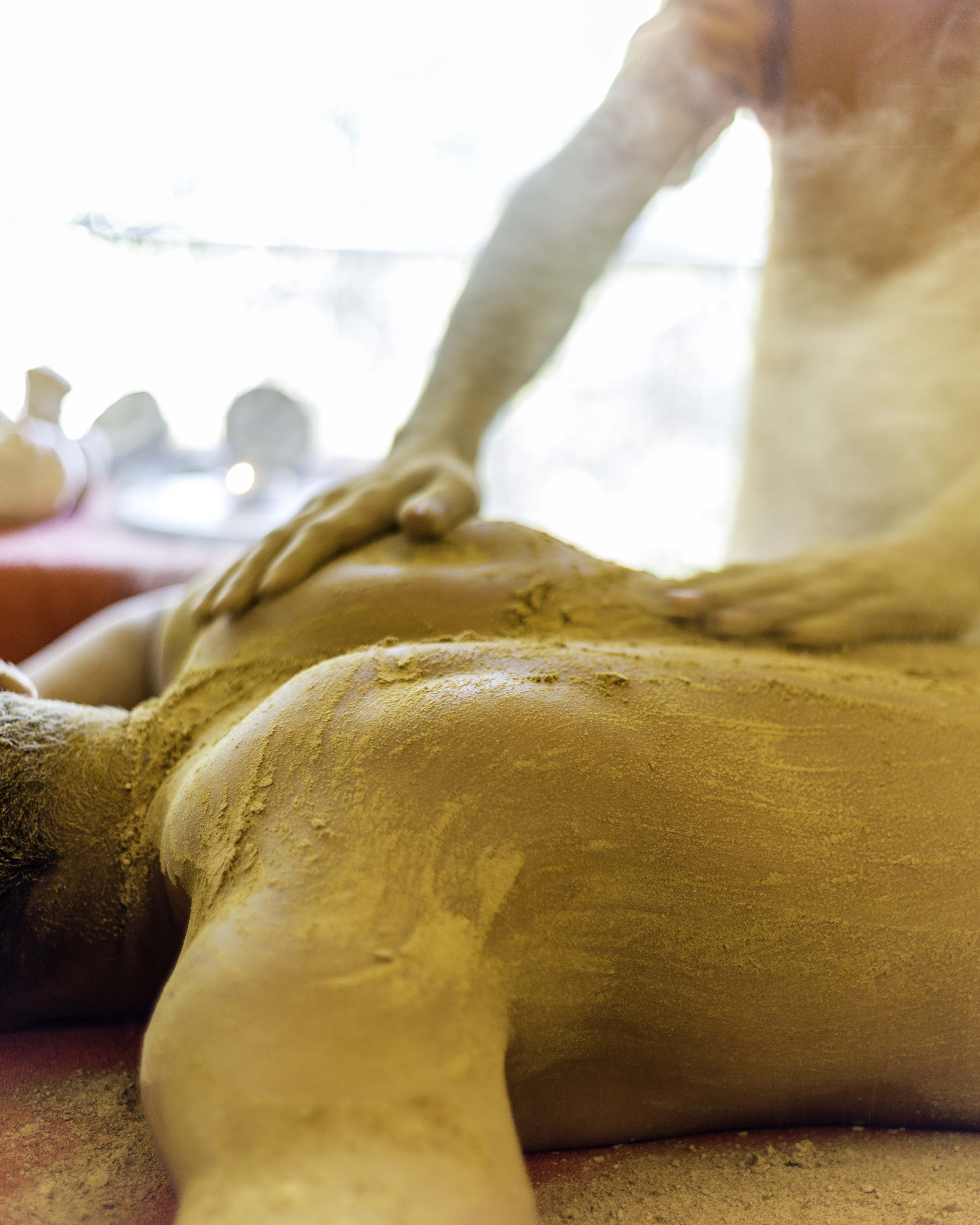 Vana Wellness Potli Massage