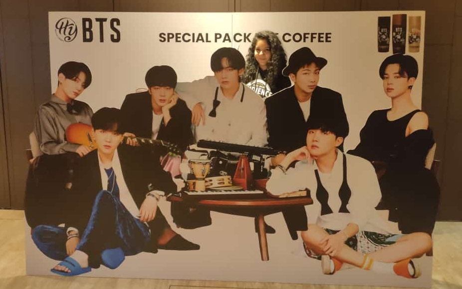 K-pop photo opportunity