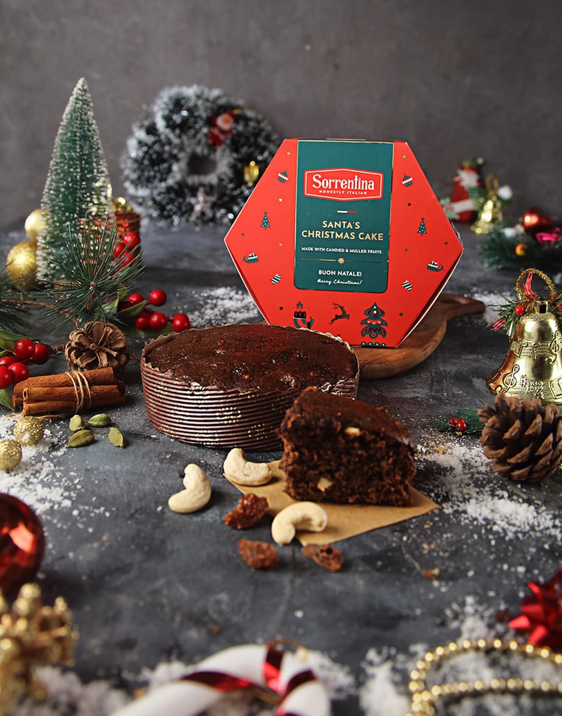Santa's Christmas cake by Sorrentina Honestly Italian