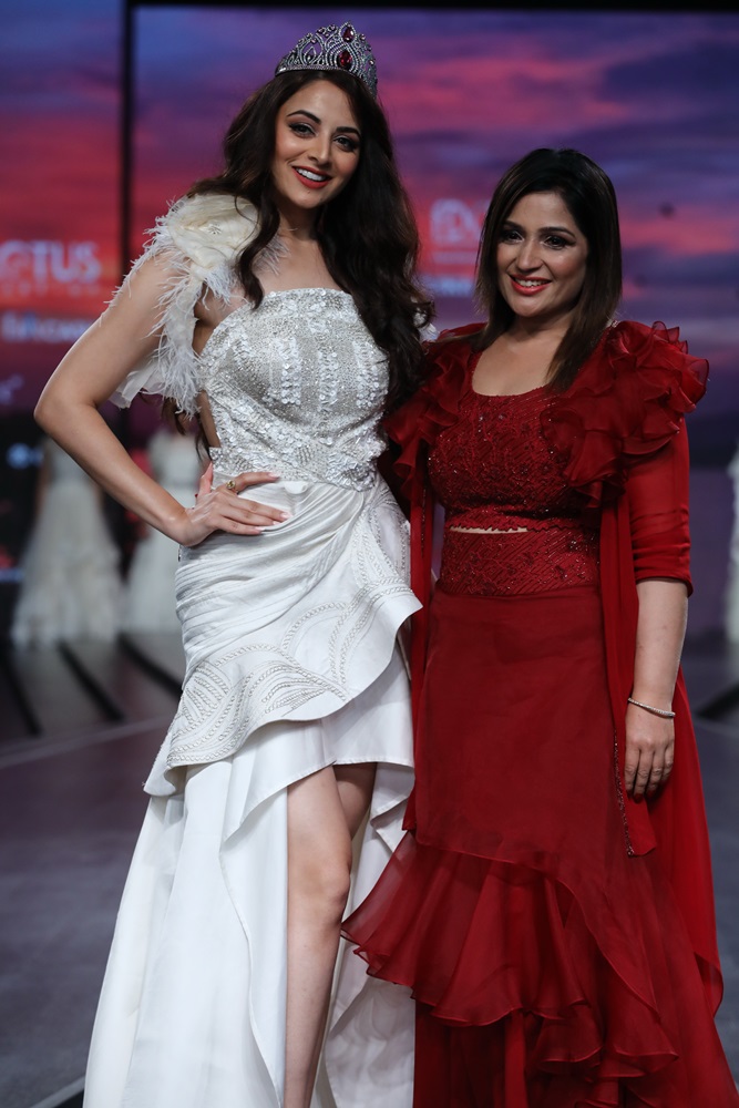 Fashion designer Anju Jain with showstopper Zoya Afroz on the second day of Lotus Make-up India Fashion Week, in New Delhi on Oct 10, 2019.