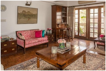  Elegant South Delhi Apartment, New Delhi