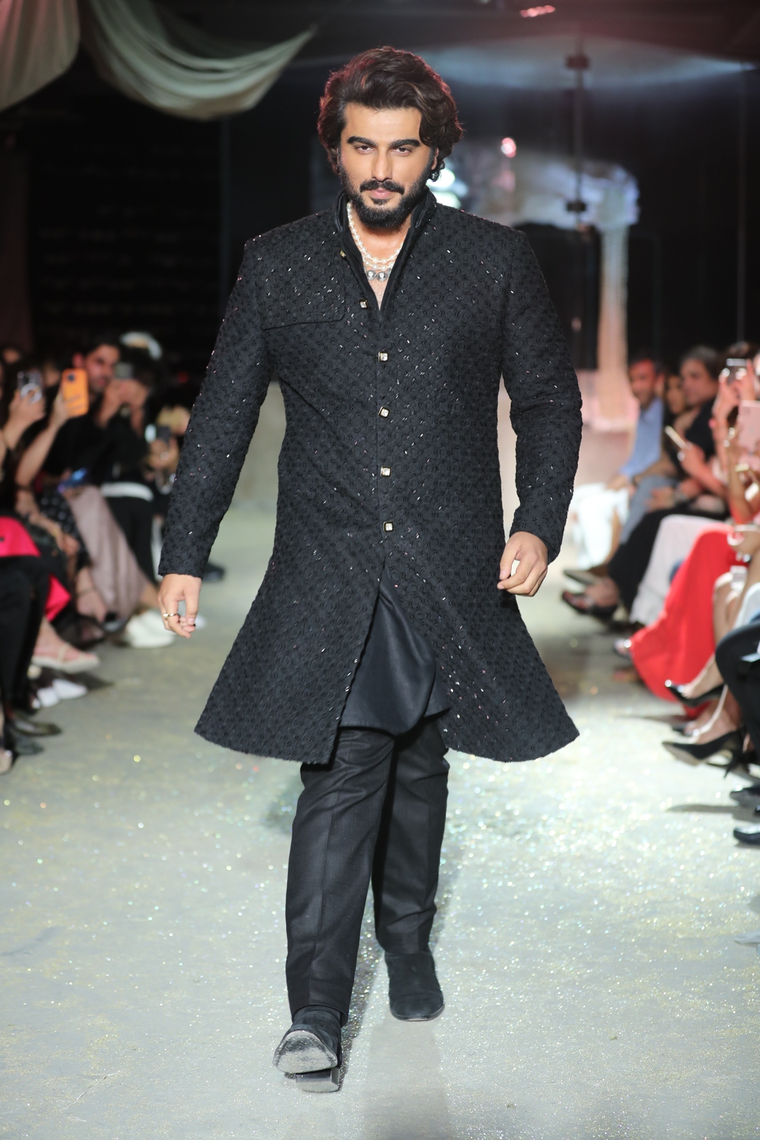 Arjun Kapoor closed the show for designer Kunal Rawal.