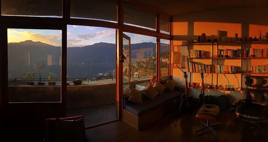 AN ESCAPE TO SERENITY 